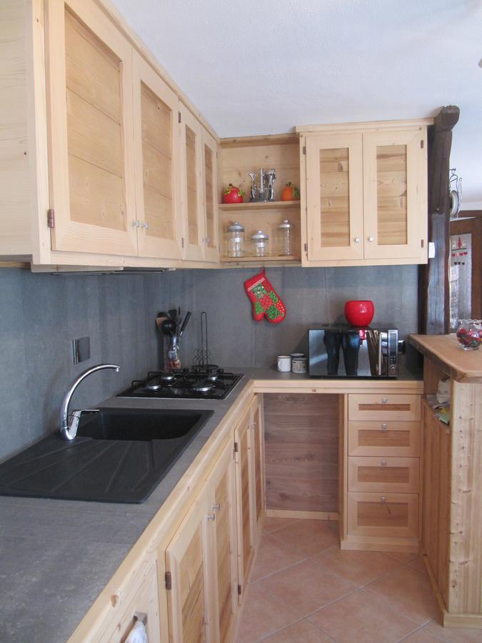 Maison Des Abeilles Vda Gressan N 0028 المظهر الخارجي الصورة
